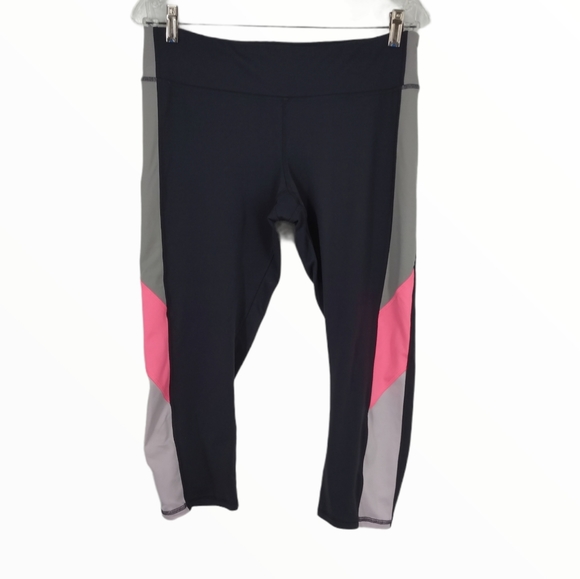 CHAMPION WOMENS XL CROP YOGA PANTS STRETCH WORKOUT - Picture 1 of 8